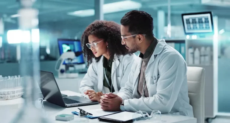 Gestão de laboratórios industriais: como otimizar processos e garantir resultados confiáveis